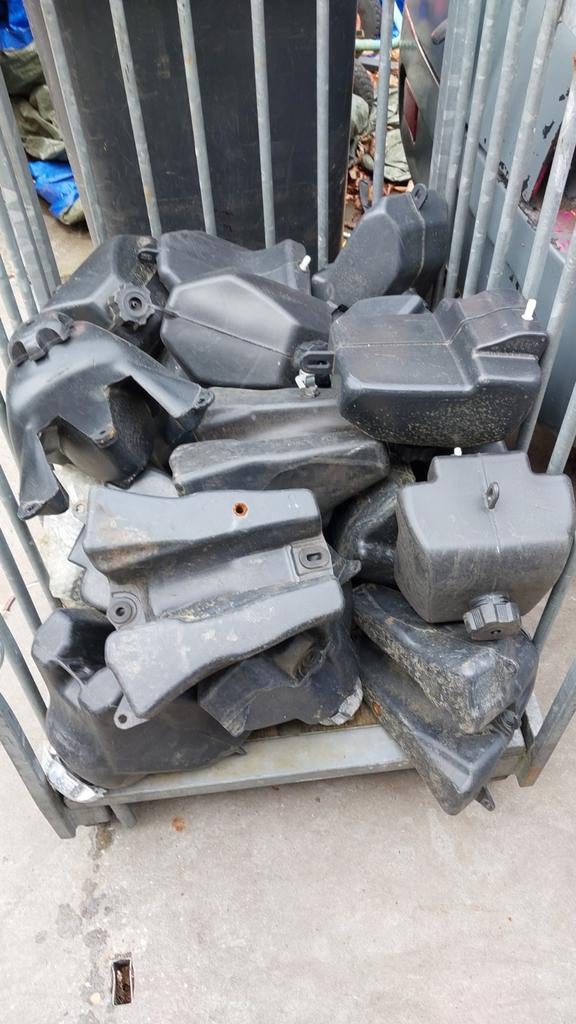 Diverse tanks voor pitbike en minibike - Gebruikt, Ophalen of Verzenden, Gebruikt, Pitbike