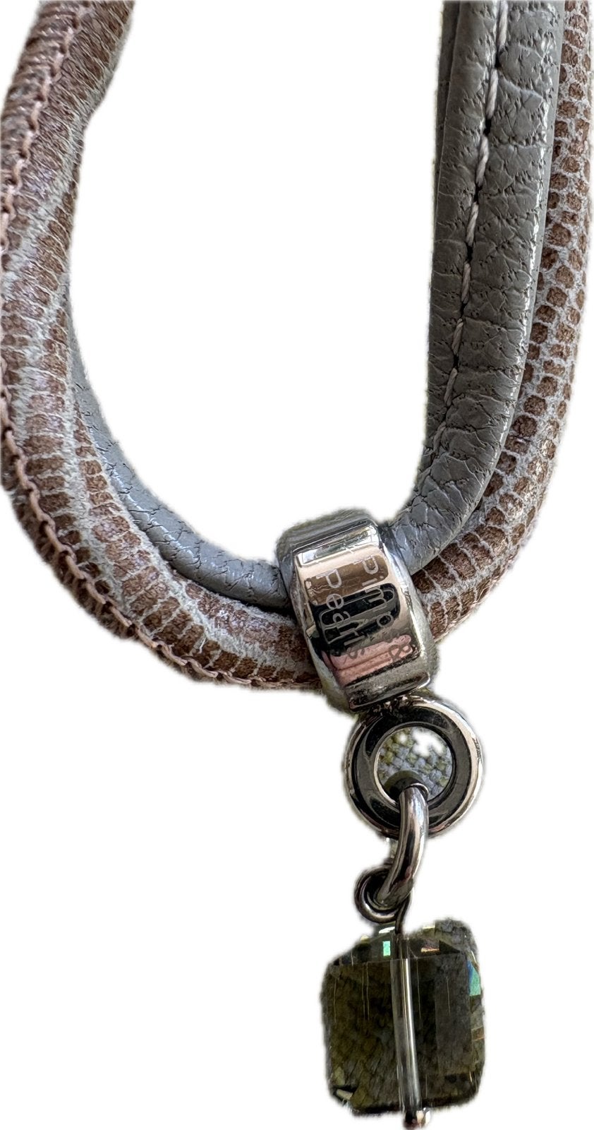 Pimps & pearls taupe/grijze leren ketting met kristal, Sieraden, Tassen en Uiterlijk, Overige materialen, Ophalen of Verzenden