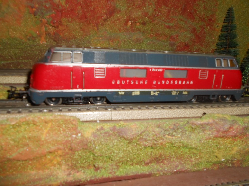 Märklin 3021, de bekende V 200 diesellocomotief van de DB, Wisselstroom, Gebruikt, Locomotief, Ophalen of Verzenden