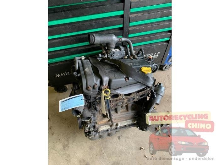 Motor van een Opel Corsa, Ophalen, Gebruikt, -, -