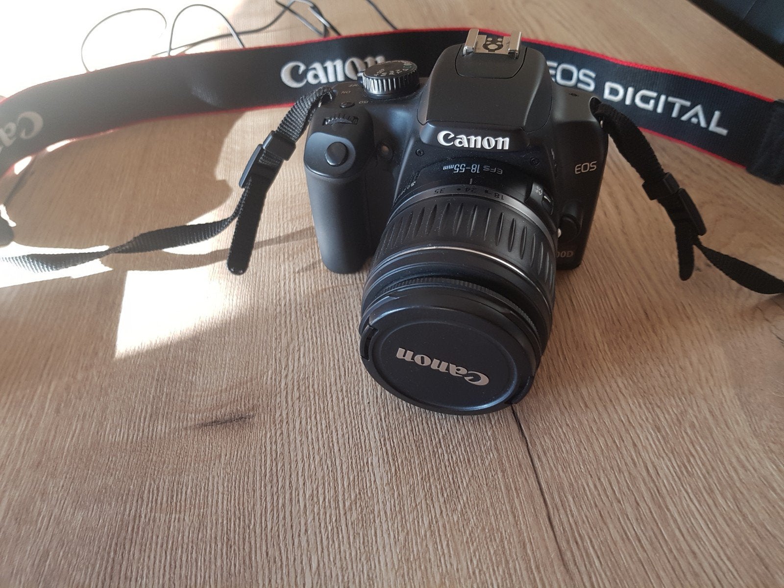 camera Canon EOS 1000 D+18-55mm lens, Ophalen, Zo goed als nieuw, Canon