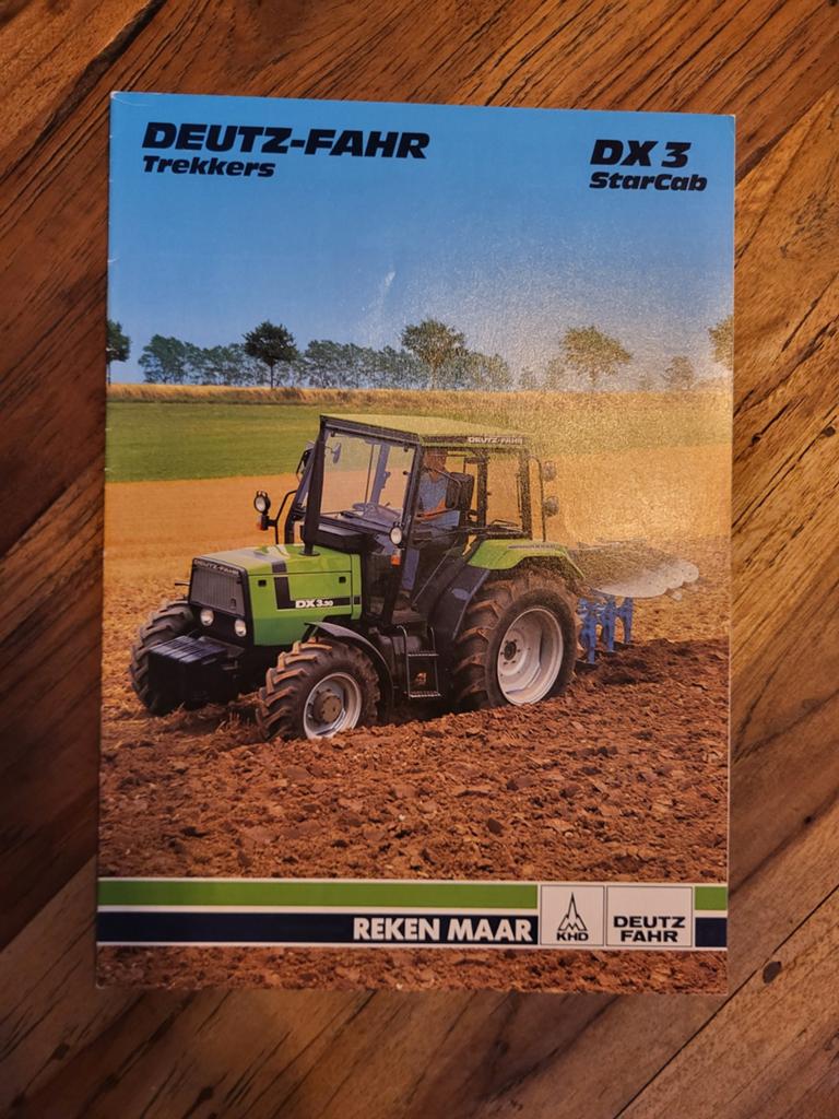 tractor folder Deutz-Fahr DX 3 StarCab, Ophalen of Verzenden, Zo goed als nieuw