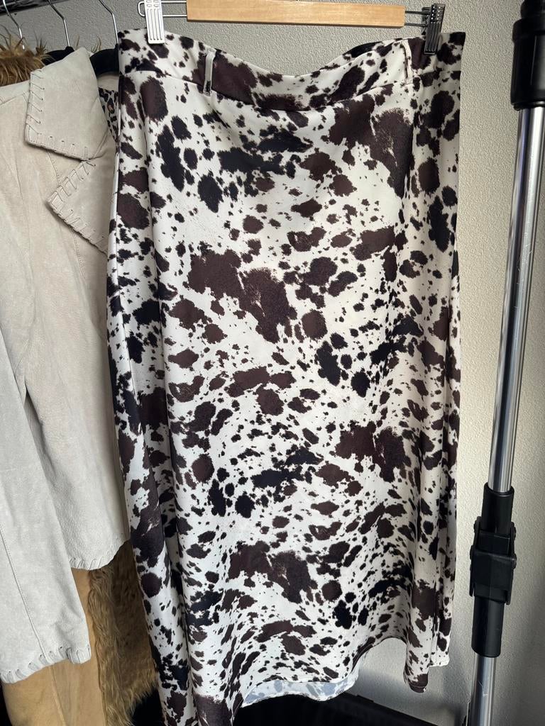Zara lange losvallende rok met koeien print, Wit, Zara, Maat 42/44 (L), Ophalen of Verzenden