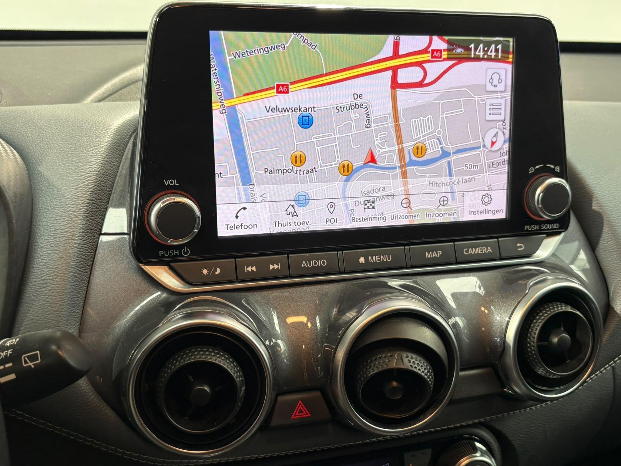 Foto 7 van Nissan Juke 1.0 DIG-T Enigma | Navigatie | Camera | Stoelver