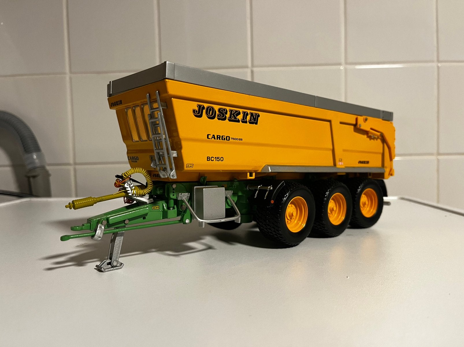 Joskin Cargo 7500/25 1-32, Ophalen of Verzenden, Zo goed als nieuw, Tractor of Landbouw, Overige merken