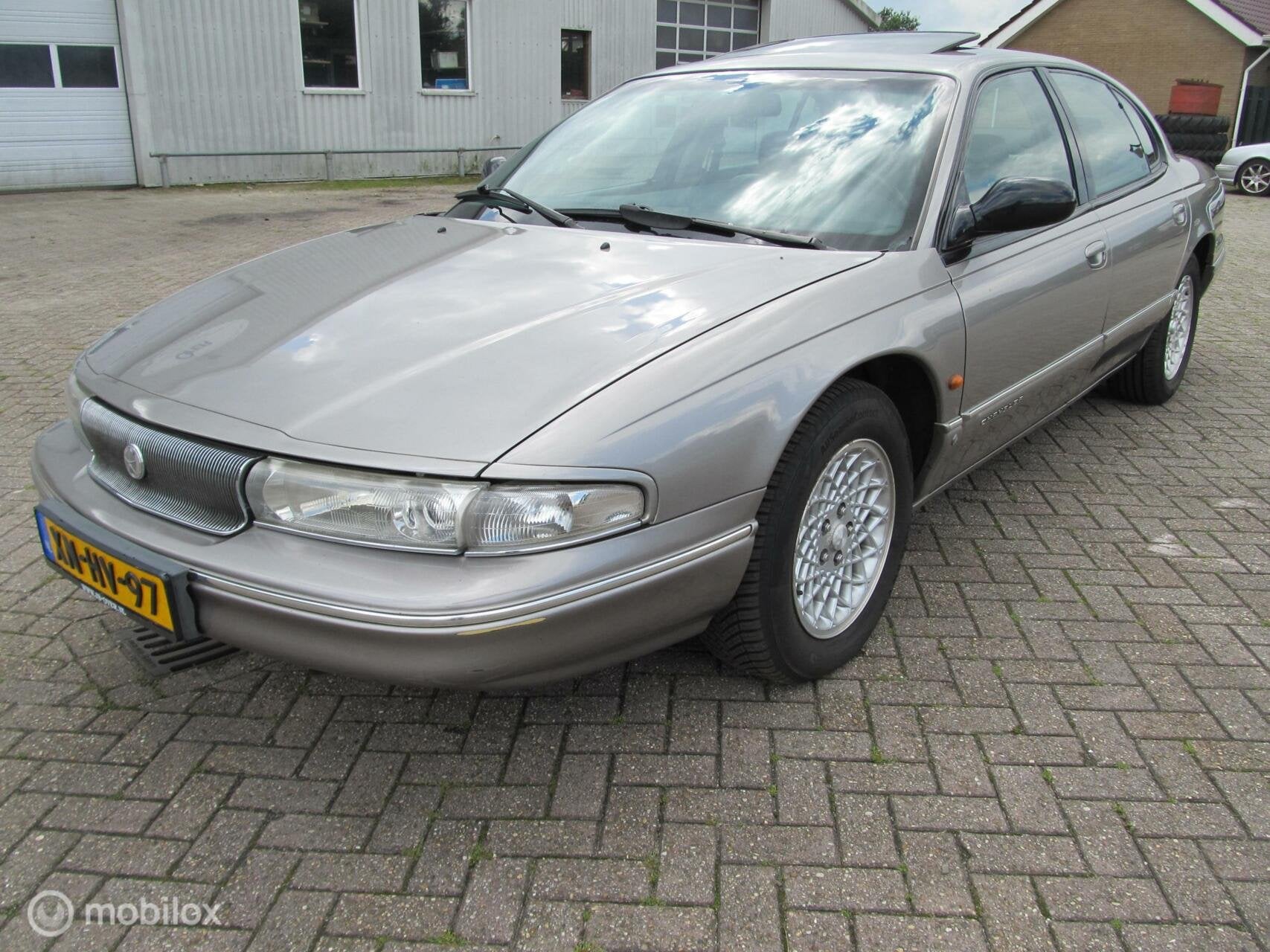 Chrysler New Yorker 3.5i-24V V6, UNIEK org NL auto met NAP, Auto's, Chrysler, Gebruikt, Bedrijf, 900 kg, 3518 cc