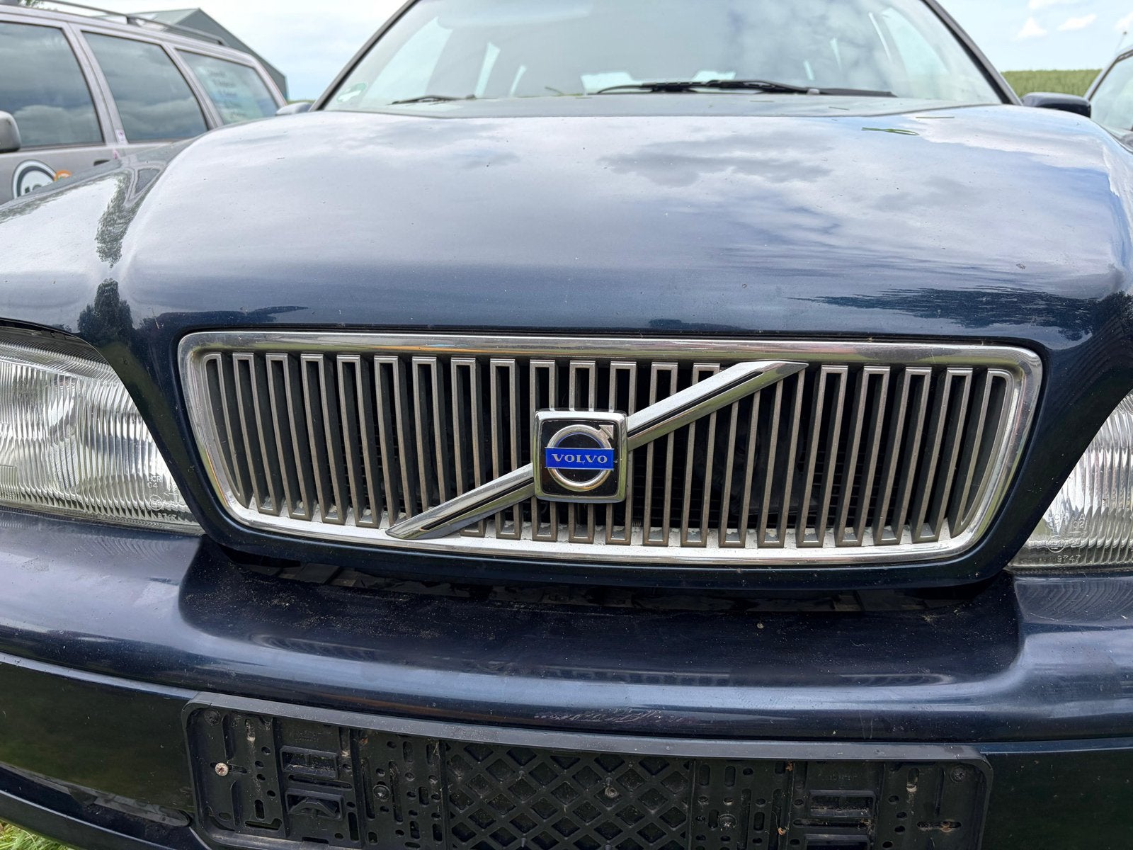 Volvo V70 Classic / S70 / C70 Grill - Origineel en Gebruikt, Ophalen of Verzenden, Gebruikt, Voor, Volvo