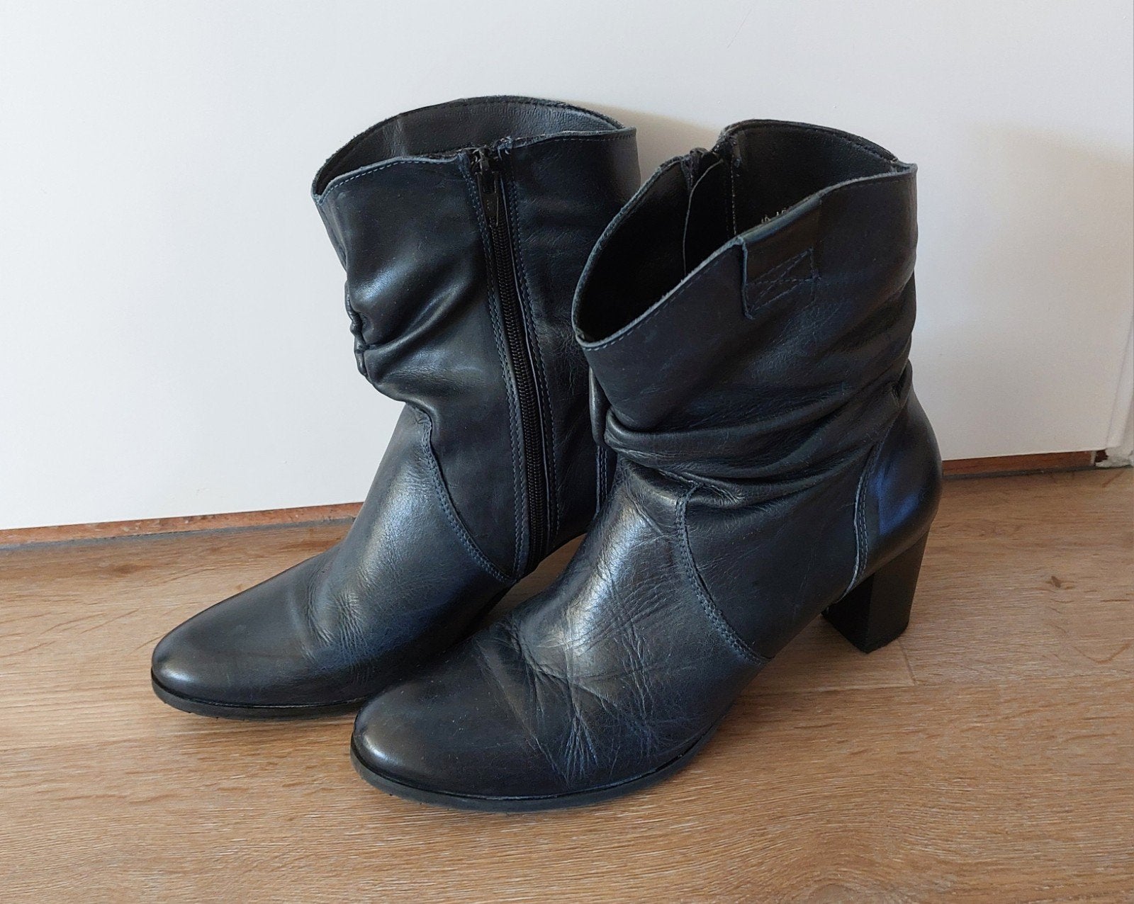 Cellini laarsjes blauw mt 41, Blauw, Ophalen of Verzenden, Gedragen, Lage of Enkellaarzen