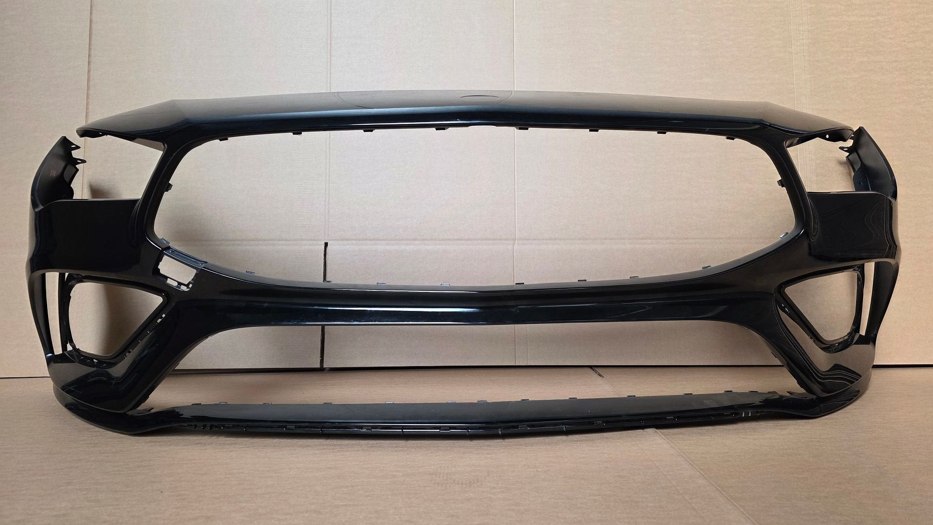 Voorbumper Mercedes Cla Klasse W118 AMG Line Bumper MOOI, Auto-onderdelen, Gebruikt, -, Voor, Ophalen of Verzenden
