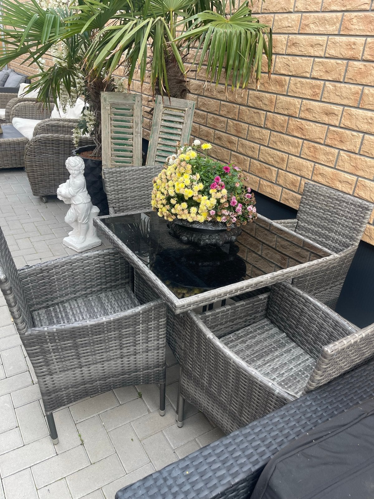 Leuke balkon set met tafeltje en vier stoelen, 4 zitplaatsen, Gebruikt, Eettafel, Ophalen of Verzenden