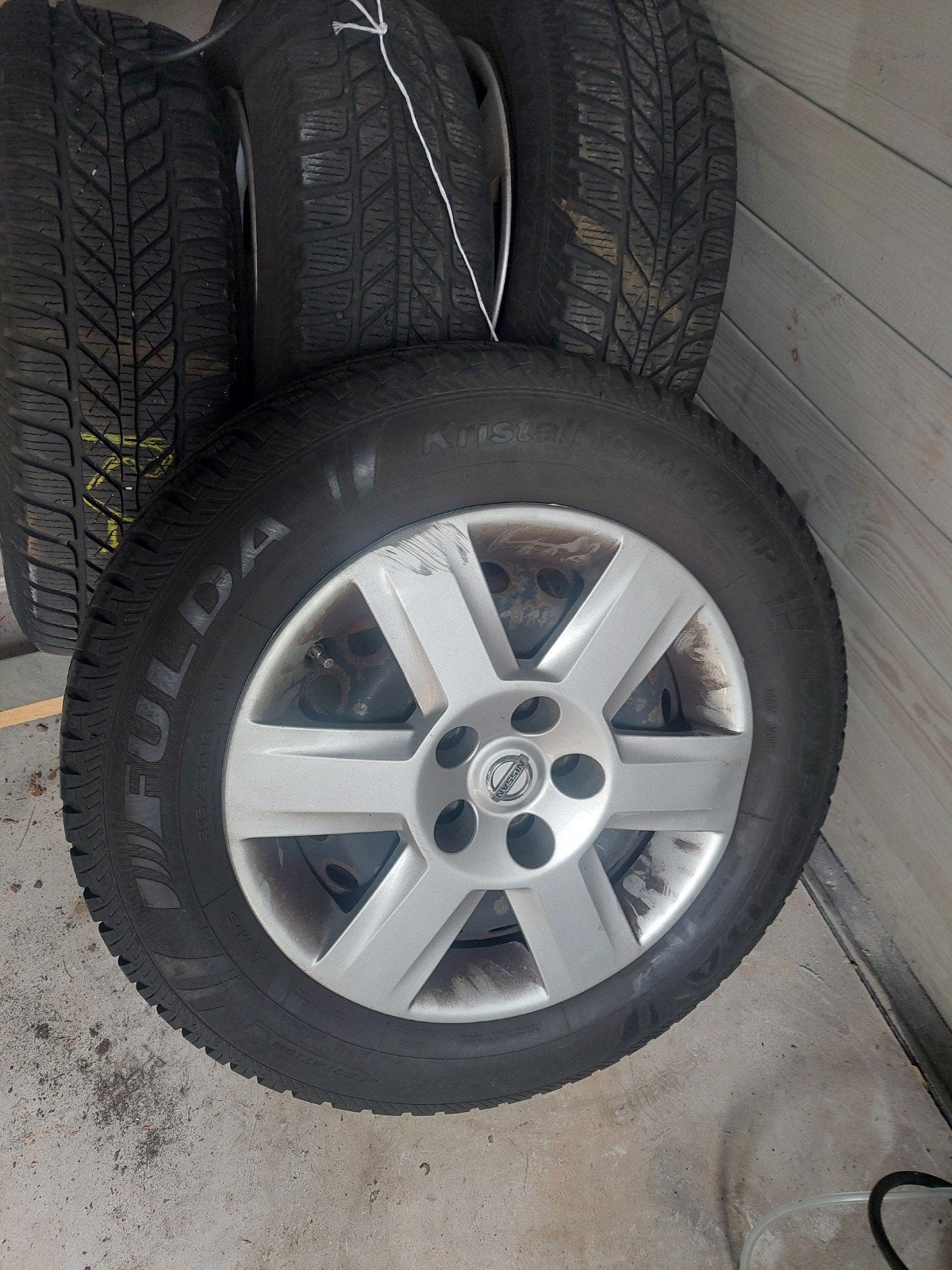 Nissan 15 inch winterbanden met velgen, Auto-onderdelen, Banden en Velgen, Ophalen, 15 inch, Banden en Velgen, Winterbanden