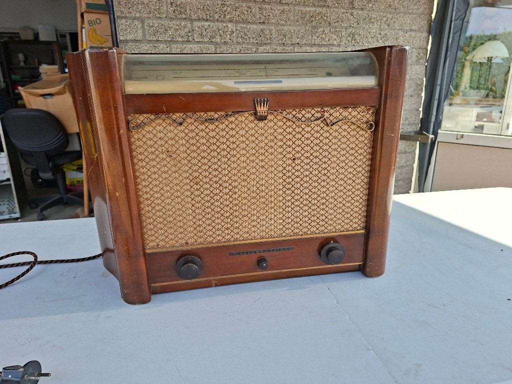 zeer oude mooie aparte buizen radio werkend, Ophalen