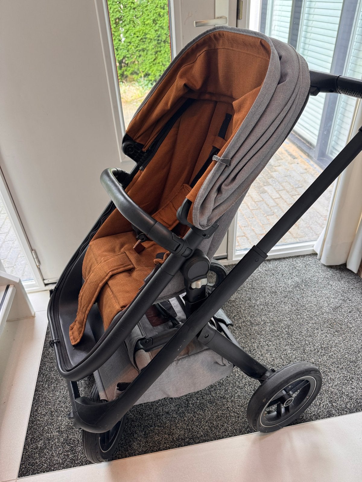 Dubatti One kinderwagen met reiswieg en accessoires, Gebruikt, Luchtbanden, Combiwagen, Ophalen