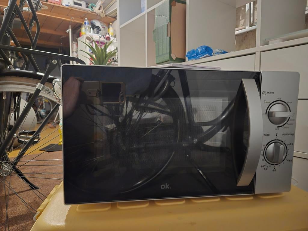 OK. OMW2221 S Vrijstaande Magnetron met Grill, Witgoed en Apparatuur, Magnetrons, Zo goed als nieuw, Vrijstaand, Magnetron, Minder dan 45 cm