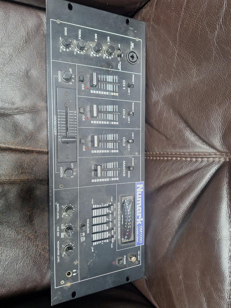 Numark DM1090 DJ Mixer - Gebruikt, Muziek en Instrumenten, Dj-sets en Draaitafels, Ophalen, Gebruikt, Dj-set, Numark
