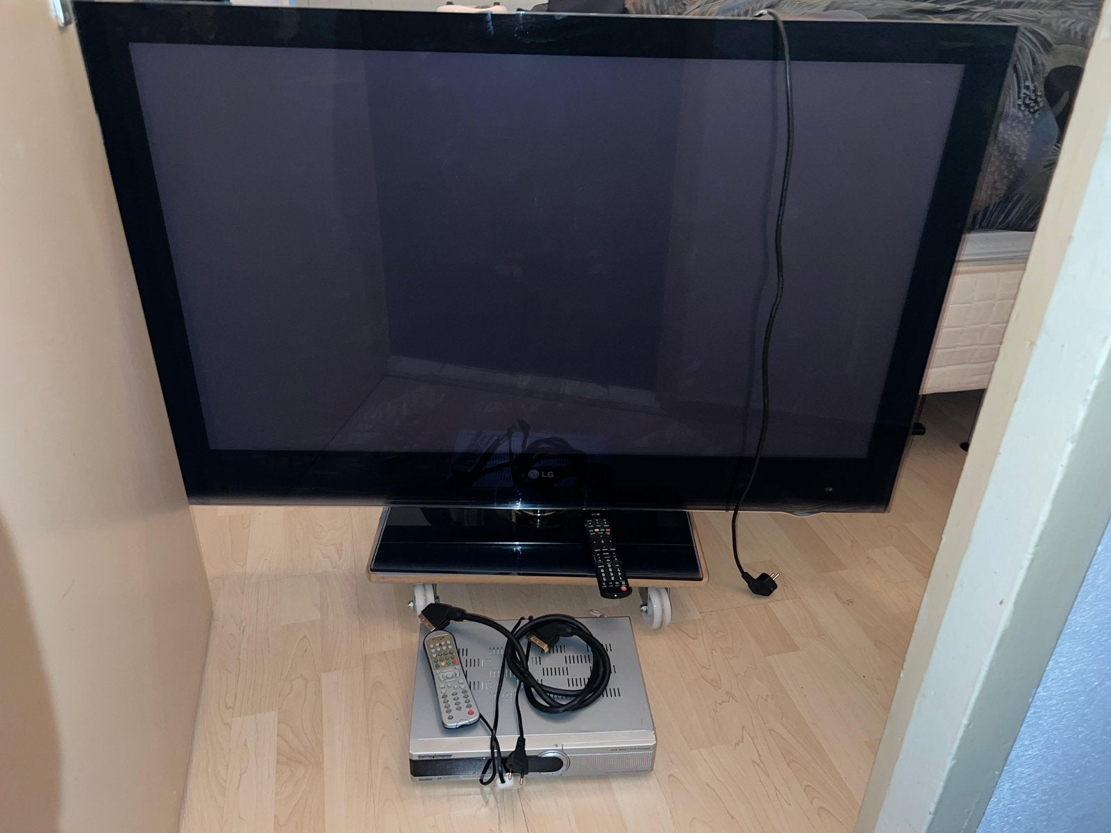 TV LG 50PS8000 +afst-bediening + 2x Digitale Satel receivers, Ophalen, 50 Hz, Zo goed als nieuw, 100 cm of meer