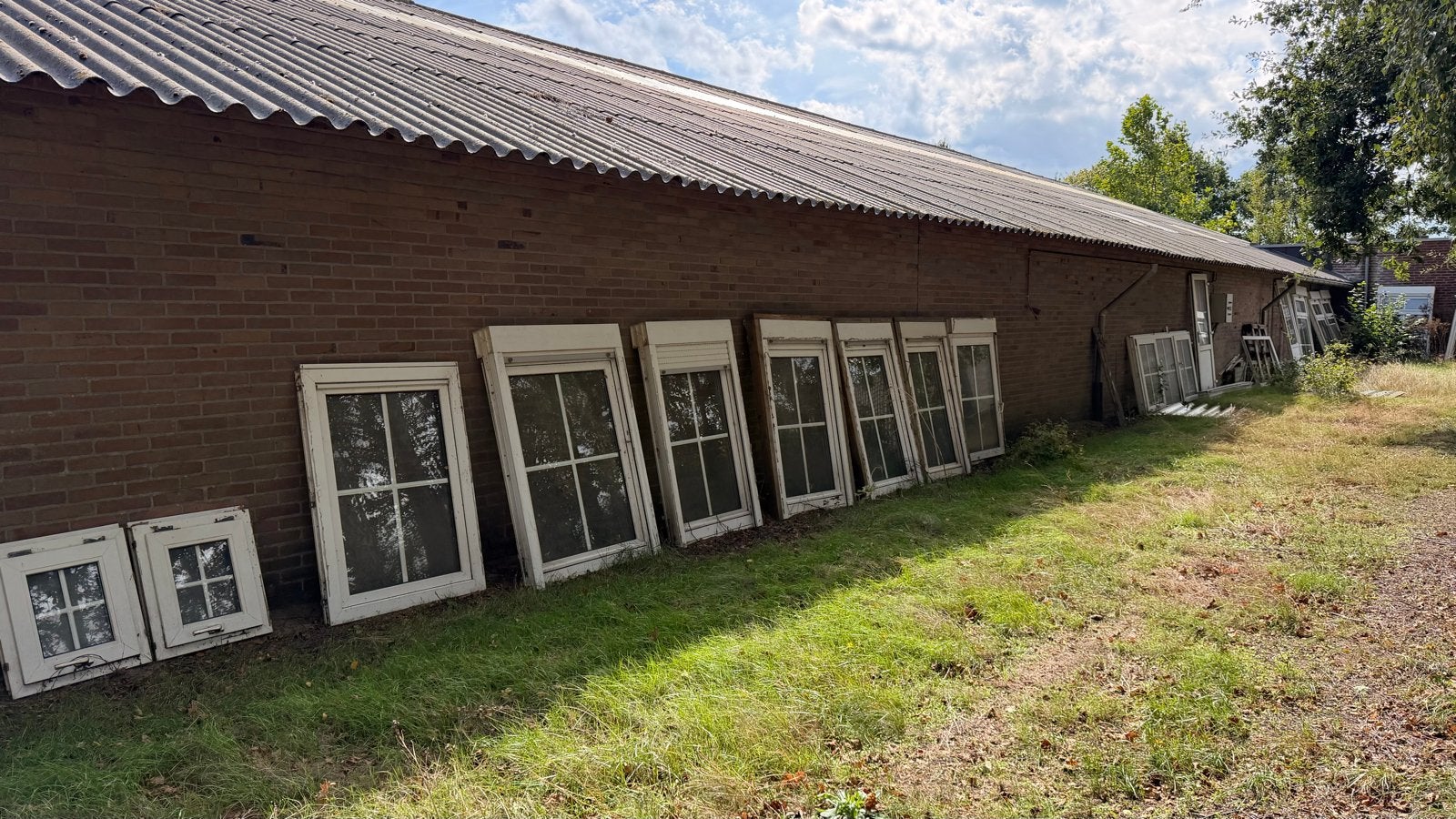 15 kunststof raamkozijnen en 2 buitendeuren - dubbel glas, Ophalen, Gebruikt, Gevelraam of Ruit, Dubbelglas