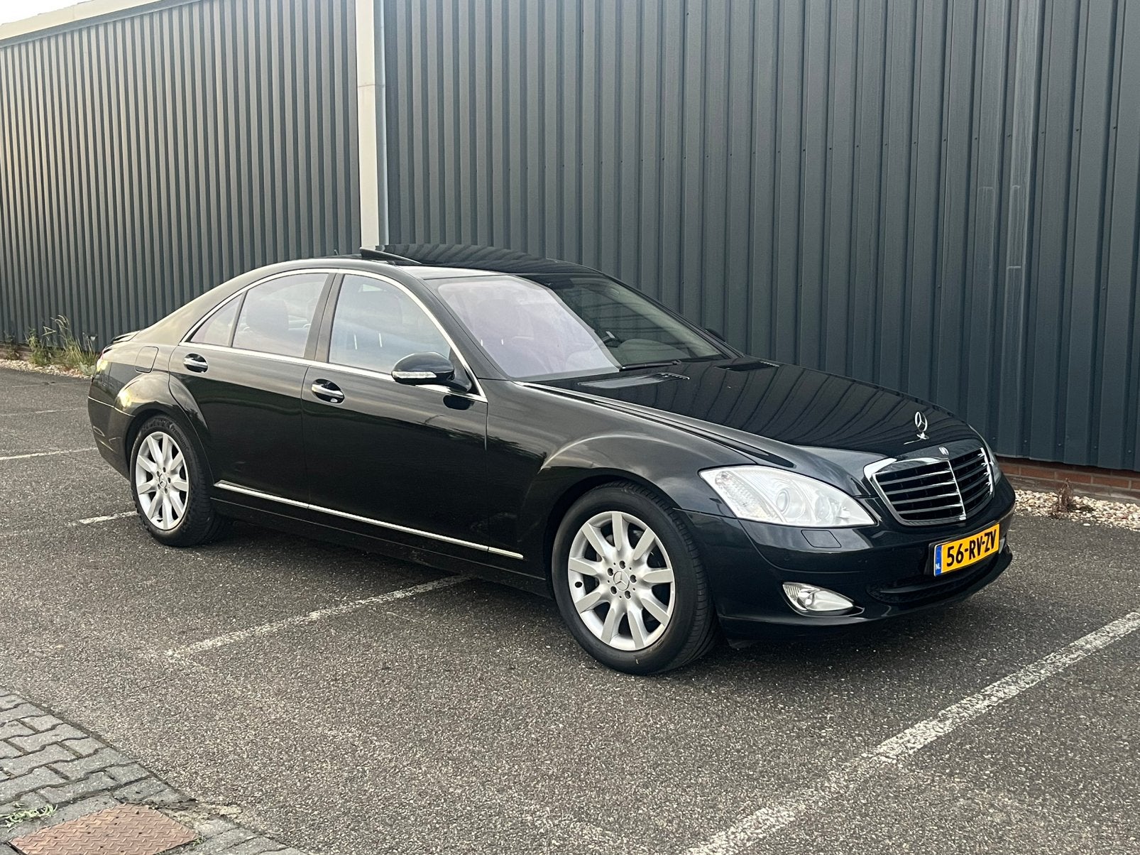 Mercedes-Benz S-Klasse 3.5 S350 AUT 2005 Zwart Opendak/NAP!, Auto's, Mercedes-Benz, Automaat, 1780 kg, Achterwielaandrijving, Zwart