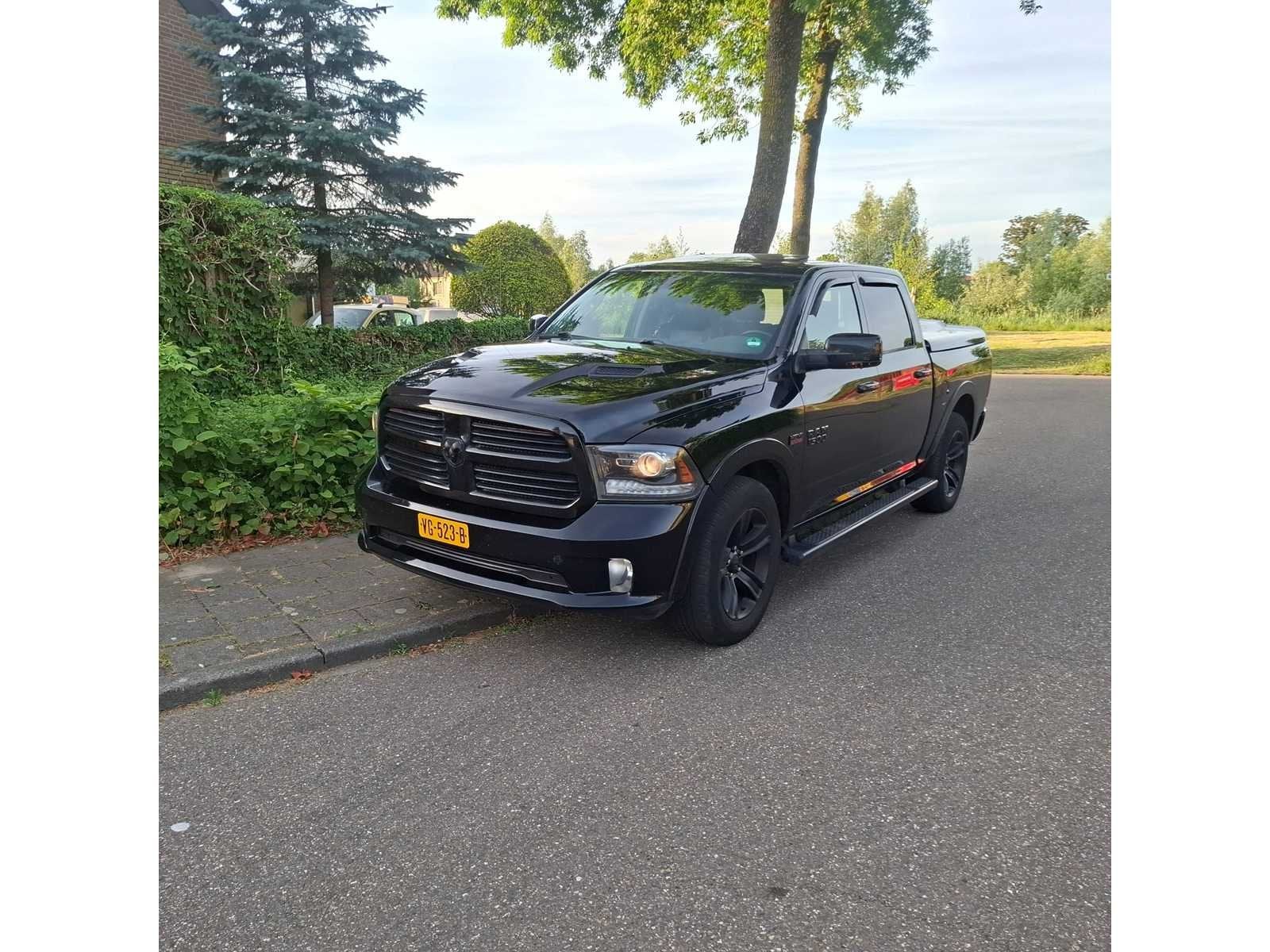 Dodge - Ram 1500 LPG/G3 - Crew Cab Pickup (DS) 5.7 4WD - Bed, Auto's, Euro 5, Gebruikt, Zwart, Bedrijf
