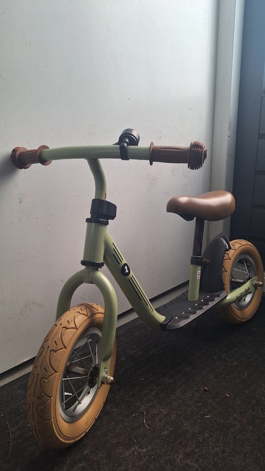 Bandits & Angels loopfiets - Groen met bruine accenten