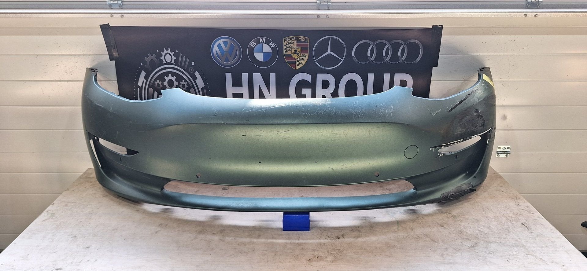Tesla Model 3 voorbumper, Gebruikt, -, -, Ophalen of Verzenden