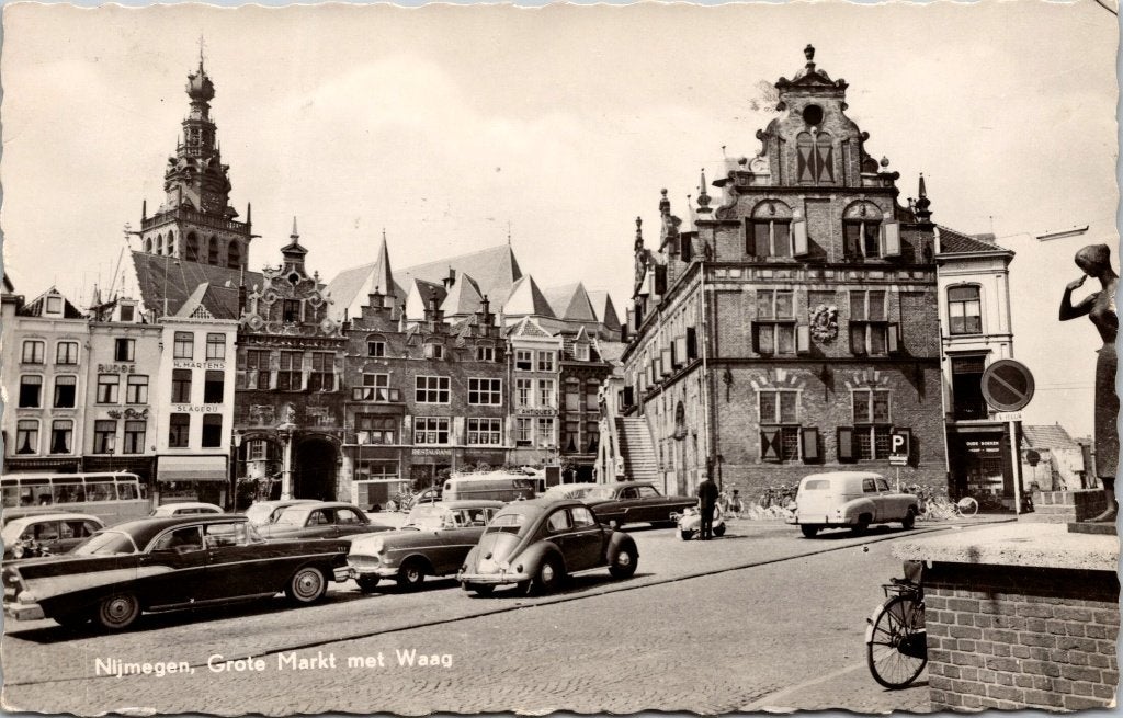 Nijmegen - 8 oude ansichtkaarten Grote Markt X, Verzamelen, Ansichtkaarten | Nederland, Verzenden, 1960 tot 1980, Gelopen, Gelderland