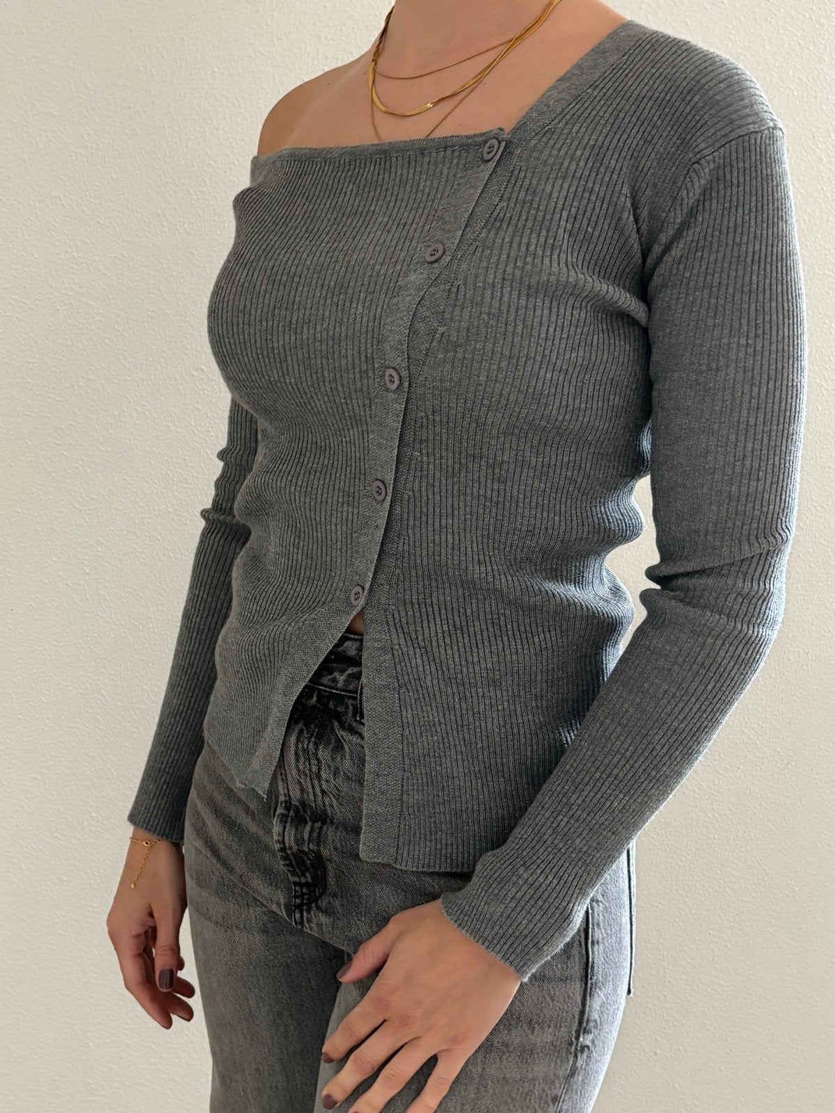 Stijlvolle grijze off-shoulder top Lucce S/M, Ophalen of Verzenden, Zo goed als nieuw, Lange mouw, Maat 36 (S)