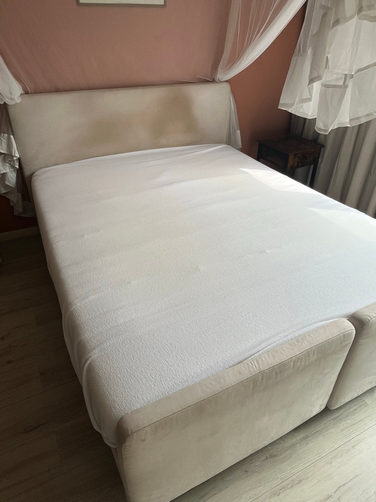 Beige boxspring met Ikea Hövag matras 160x200cm, Huis en Inrichting, Ophalen, Gebruikt, Tweepersoons, Matras