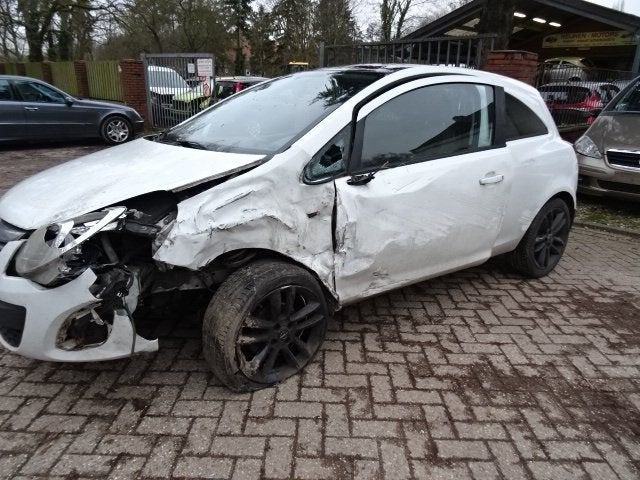 Opel Corsa D A12XER bj 2012 3 deurs wit voor demontage., Gebruikt, -, -, Opel