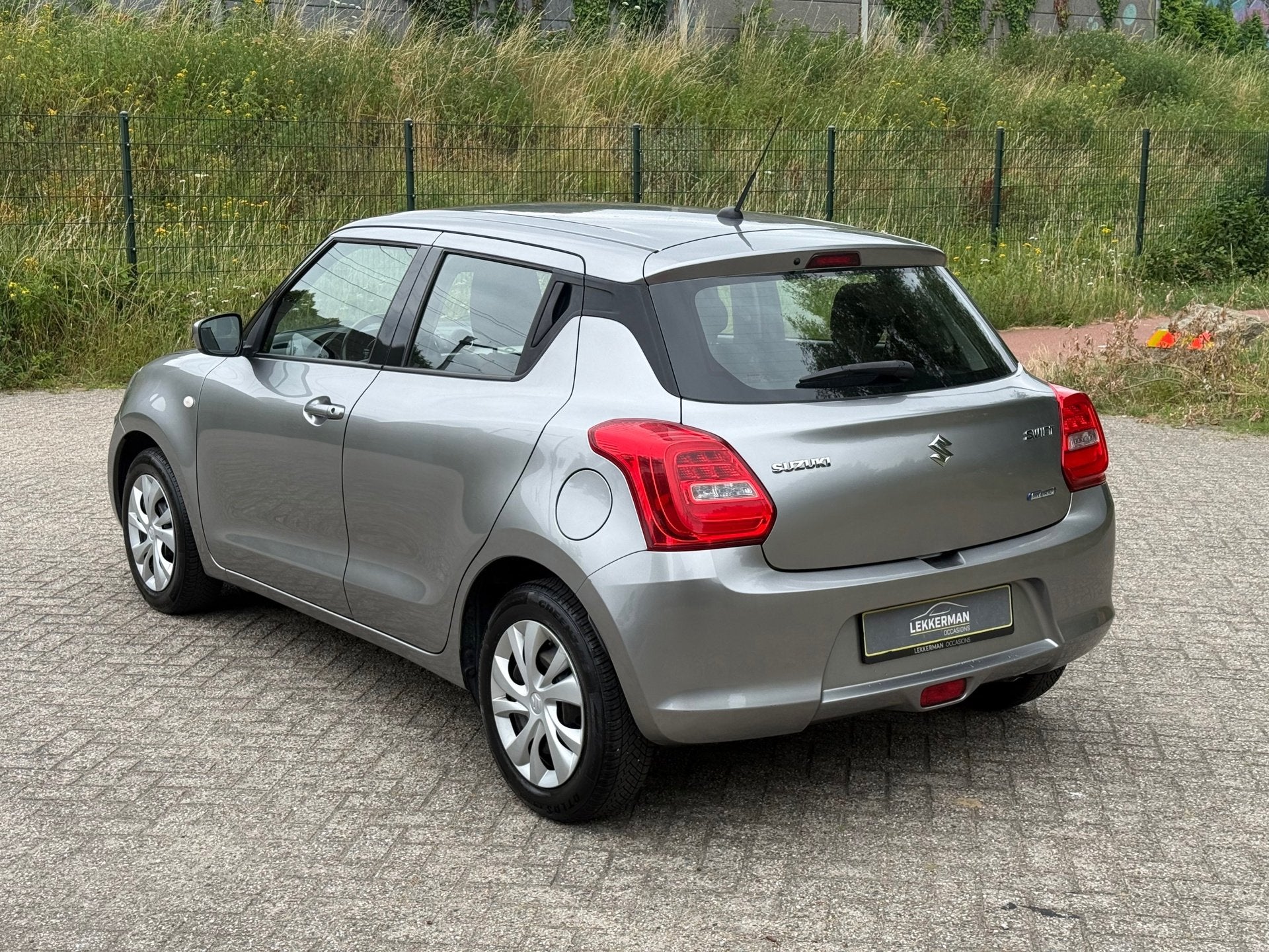 Suzuki Swift 1.2 Select Smart Hybrid CRUISE I BLUETOOTH I LE, 83 pk, Gebruikt, LED verlichting, 4 cilinders