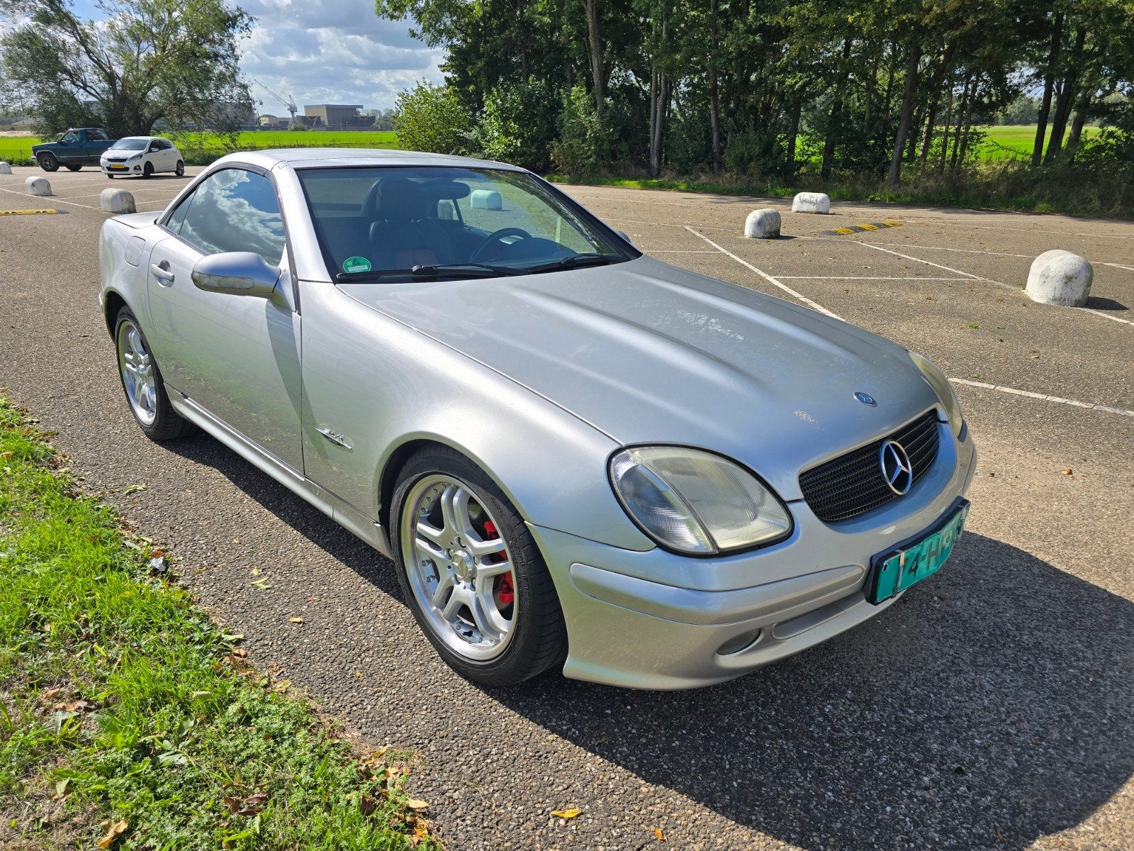 Mercedes-Benz Mercedes 2000 Grijs, 1998 cc, 163 pk, 1285 kg, Coupé