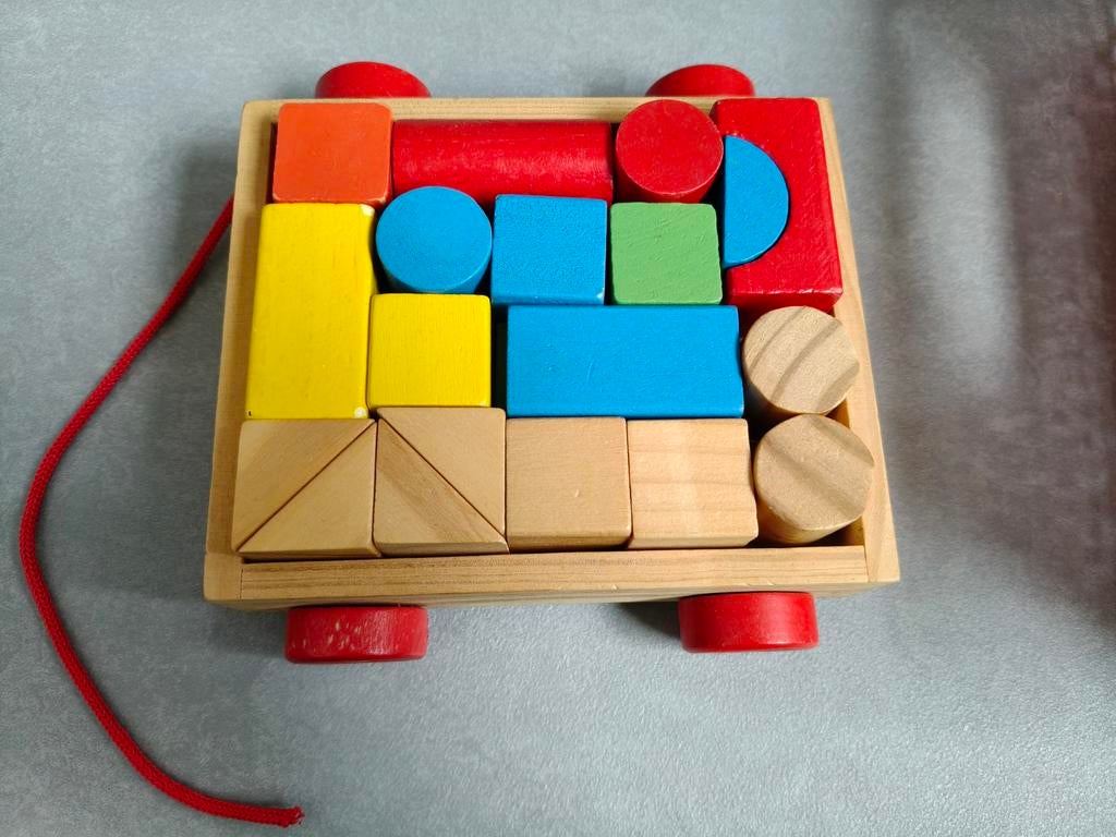 Houten blokken in een trekkar, Ophalen of Verzenden, Gebruikt