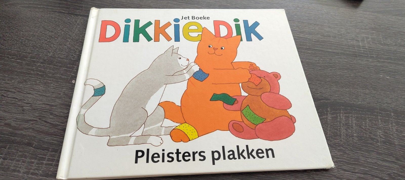 Dikkie Dik: Pleisters plakken - Gelezen staat, Gelezen, Jongen of Meisje, Ophalen of Verzenden, Voorleesboek