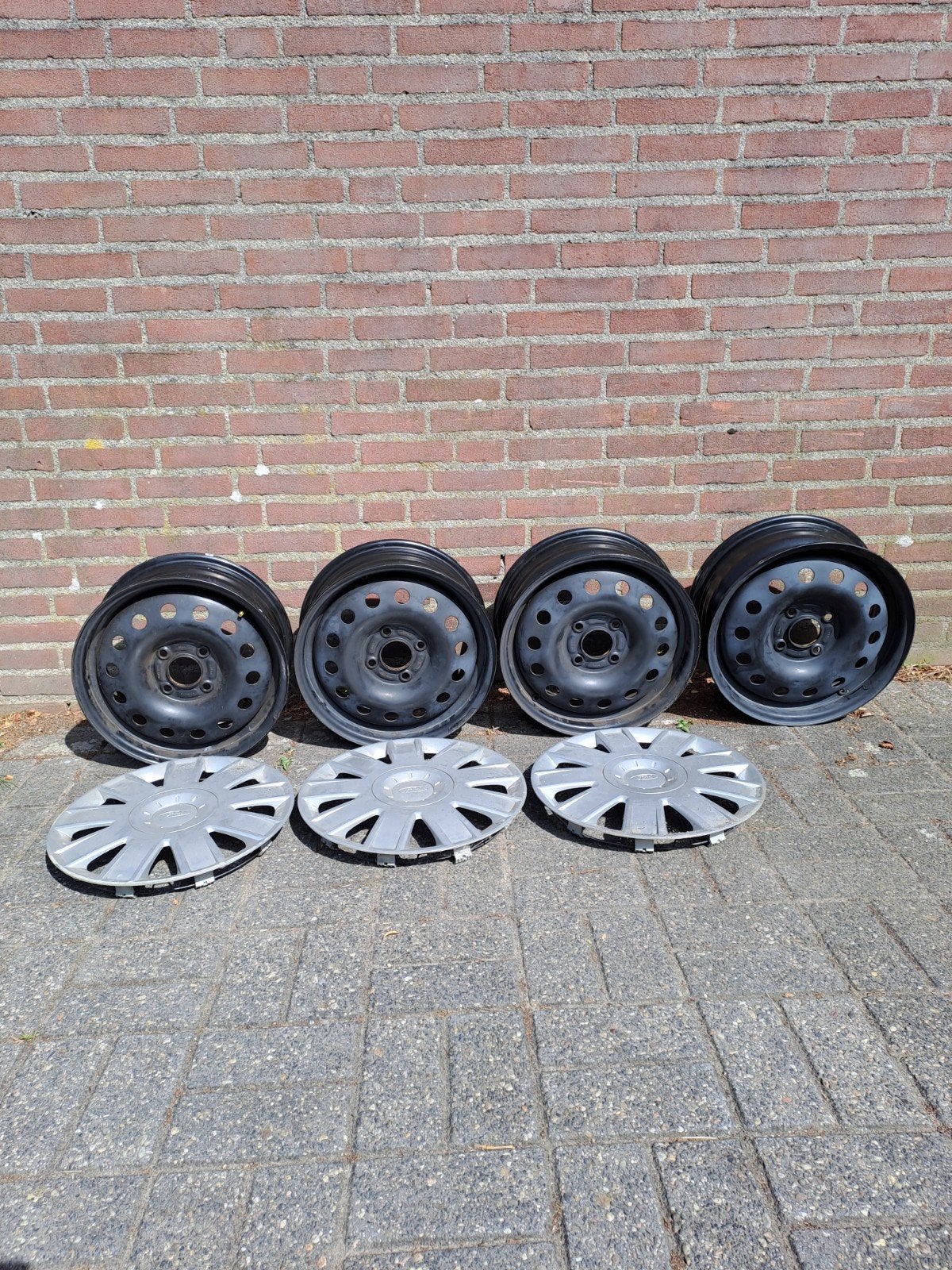 4 stalen velgen Ford Focus tot 2005 of Mazda 2, Ophalen, 15 inch, Velg(en), 195 mm