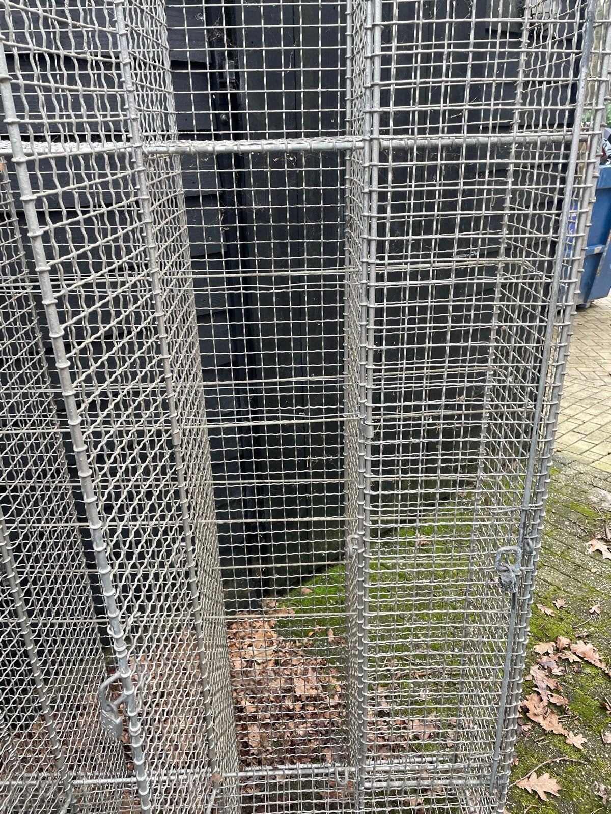 Antieke ijzeren kast - Ideaal als schoenenkast of opberger, Ophalen