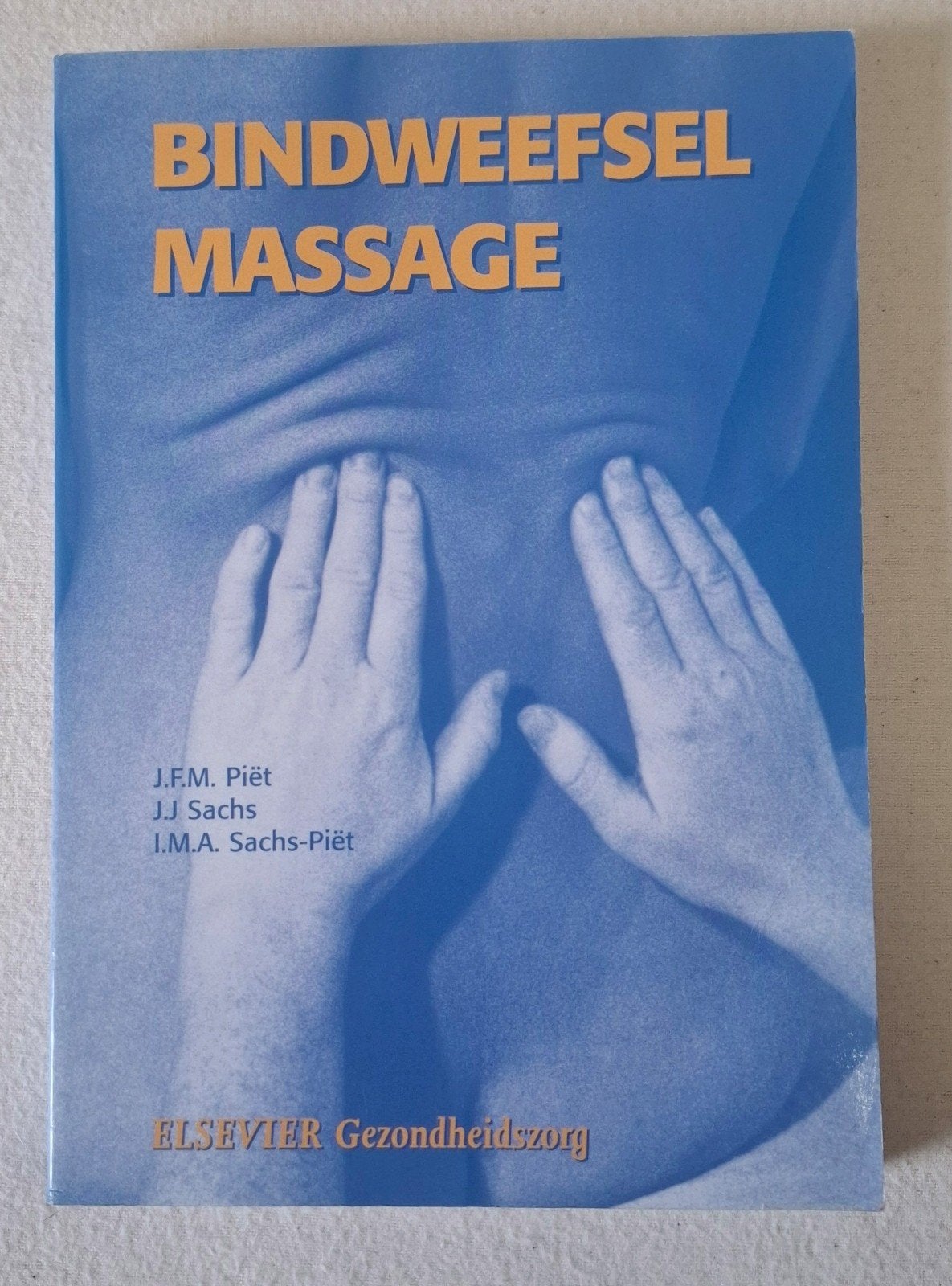 Bindweefselmassage - Studieboek en naslagwerk, Boeken, Ophalen of Verzenden, Zo goed als nieuw, Gezondheid en Conditie, J.F.M. Piët, J.J. Sachs, I.M.A. Sachs-Piët