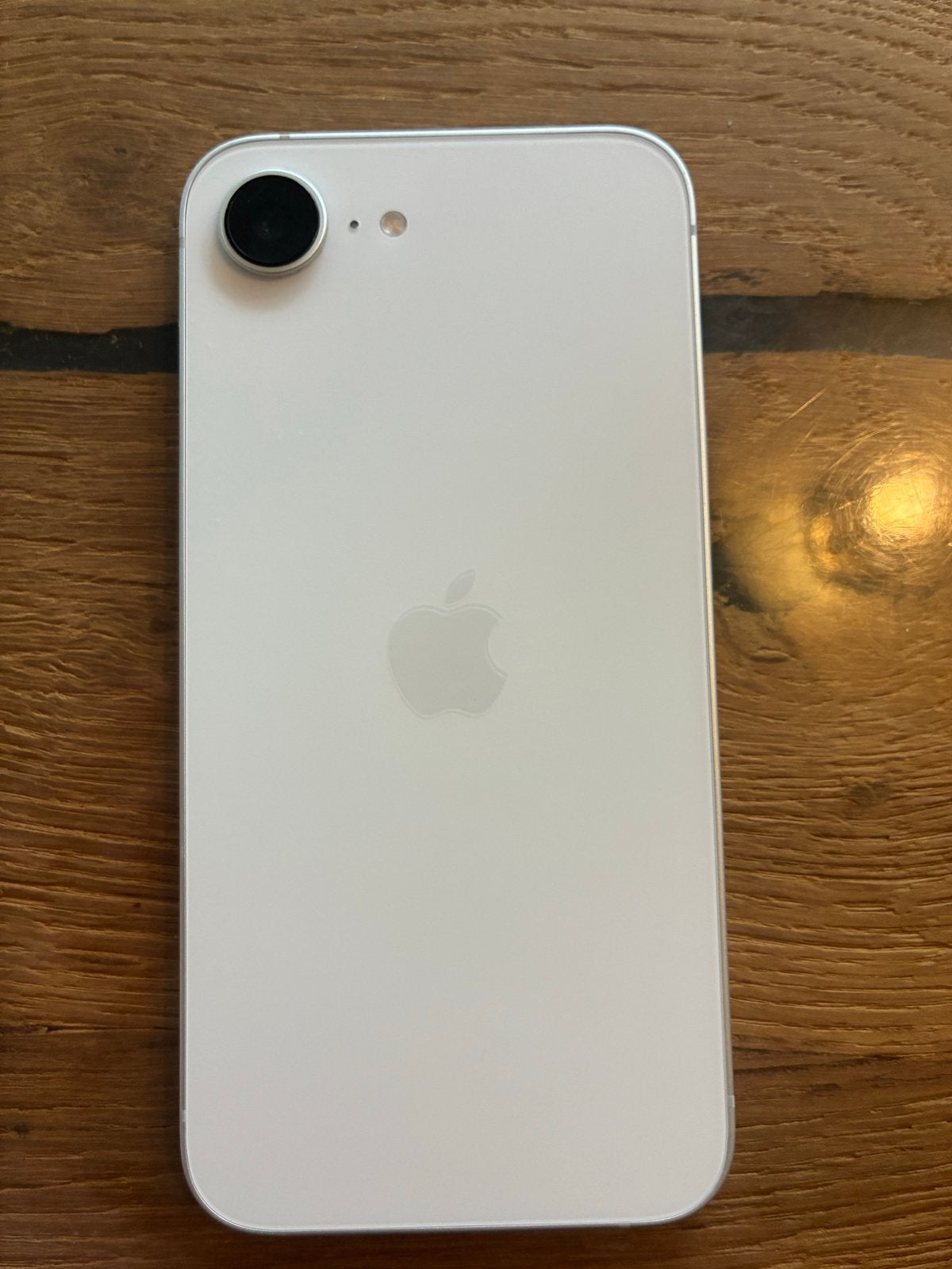 Apple iPhone 16e - Zo goed als nieuw, Ophalen, Wit, Zo goed als nieuw, Zonder simlock