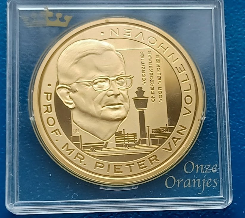 Onze Oranjes - Prof. Mr. Pieter van Vollenhoven - 2009, Verzenden, Brons, Nederland