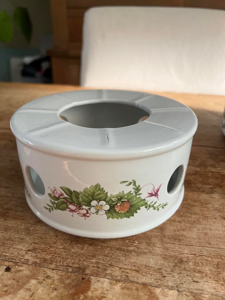 Marjolein Bastin Theepot met theelicht - Bessen en Aardbeien, Ophalen, Keramiek, Overige typen, Zo goed als nieuw