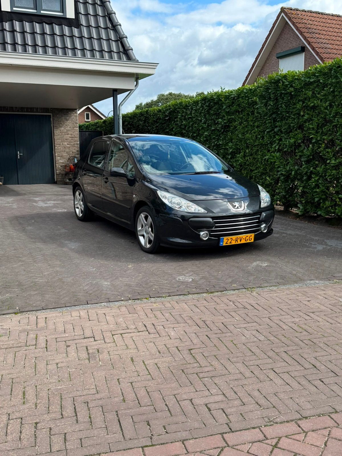 Sportieve Peugeot 307 2.0 16V XS 5DR AUT 2005 Zwart, Auto's, Peugeot, 680 kg, 4 cilinders, 1470 kg, Zwart