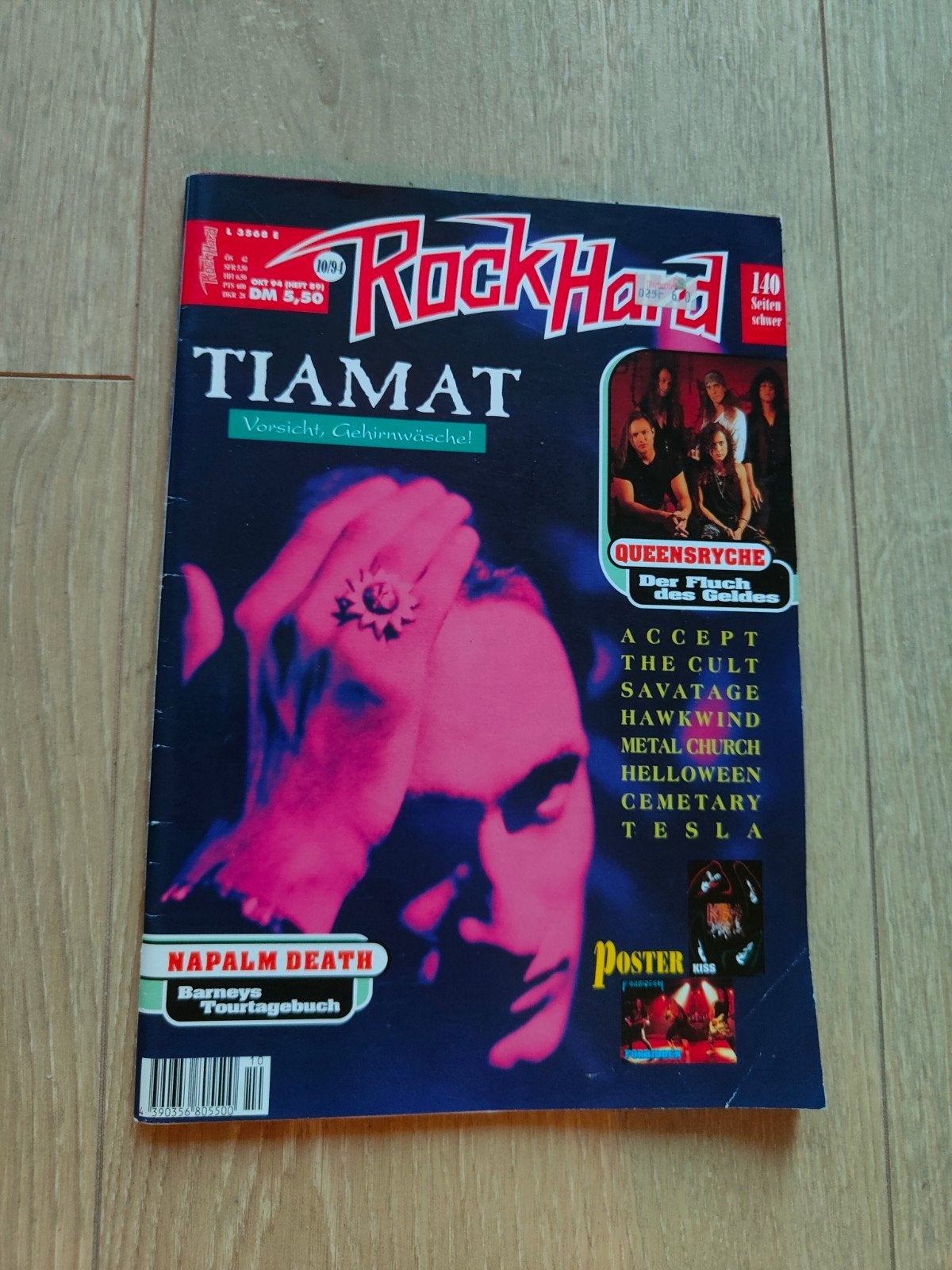 Rock Hard Magazine met grote Kiss super poster, Ophalen of Verzenden, Tijdschrift