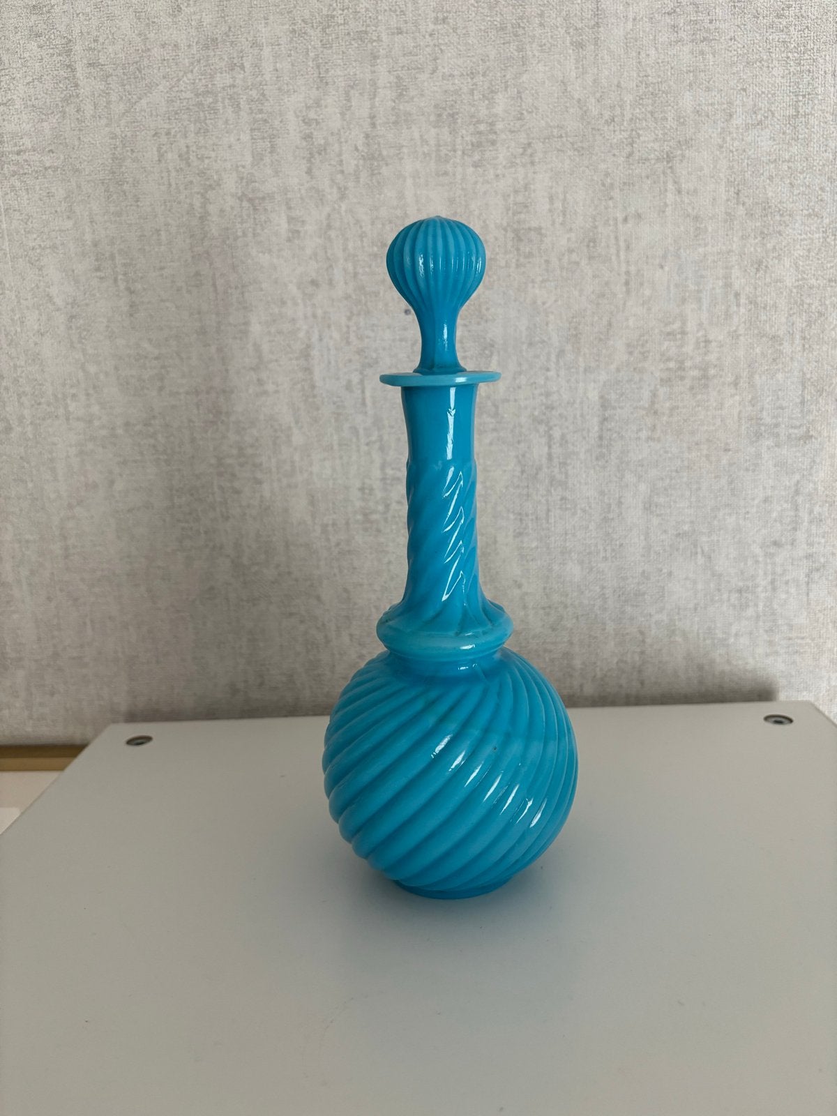 Vintage Opaline Blauw Glas Kruikje Siervaasje uit Italië, Antiek en Kunst, Ophalen of Verzenden