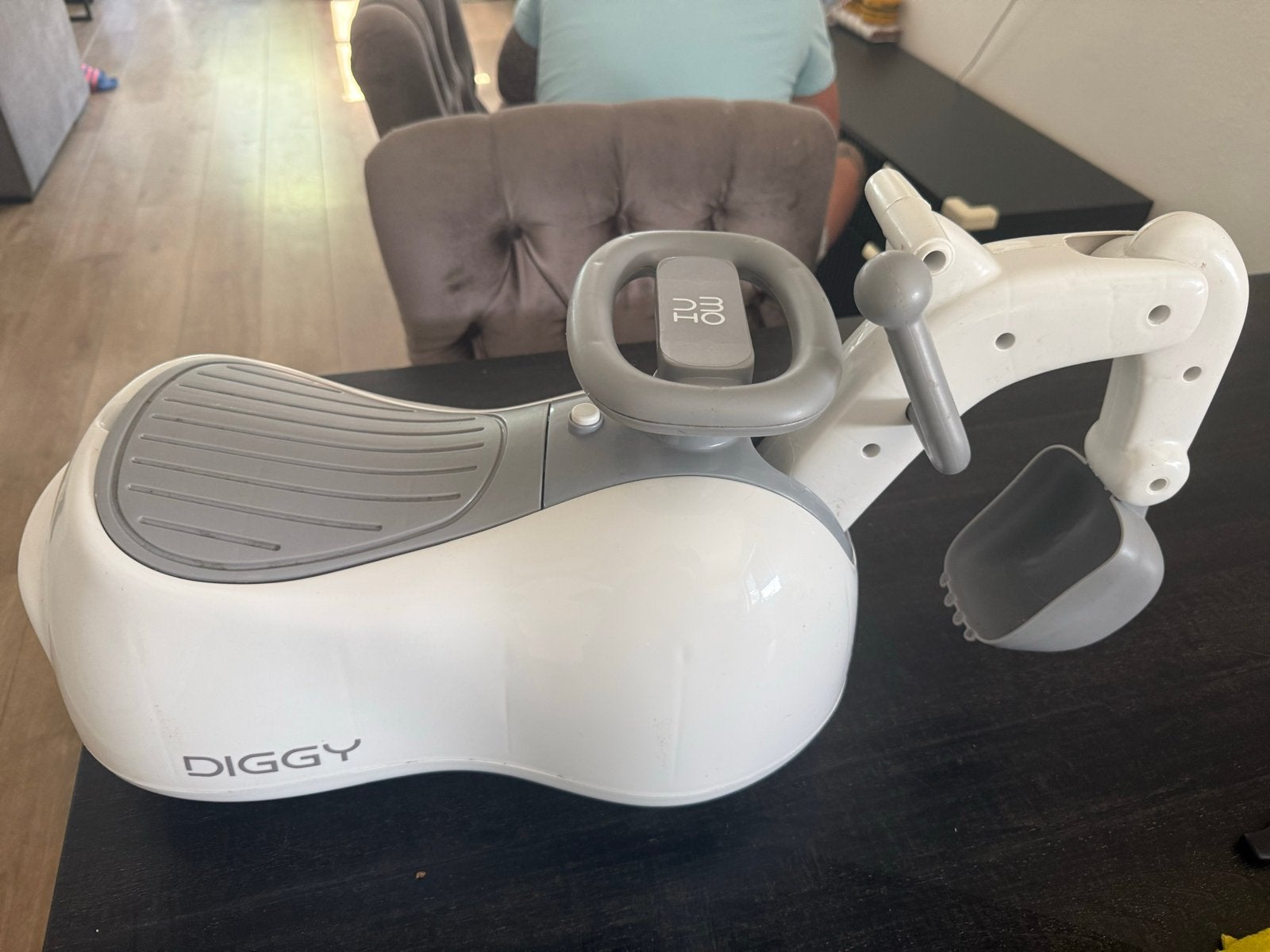 Diggy loopauto met graafarm - Zo goed als nieuw, Ophalen, Zo goed als nieuw, Loopvoertuig