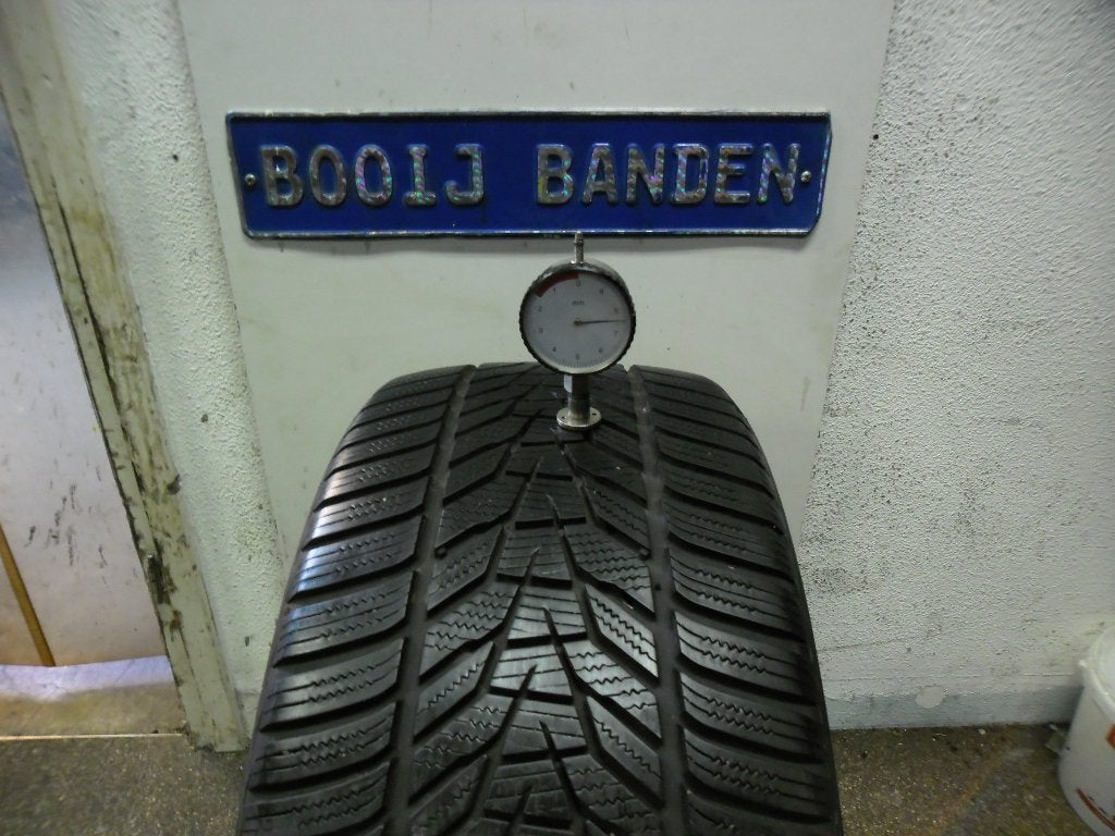 245 35 21 demo winterbanden hankook icept evo3 met 7,5 mm, 245 mm, Banden en Velgen, 21 inch, Winterbanden