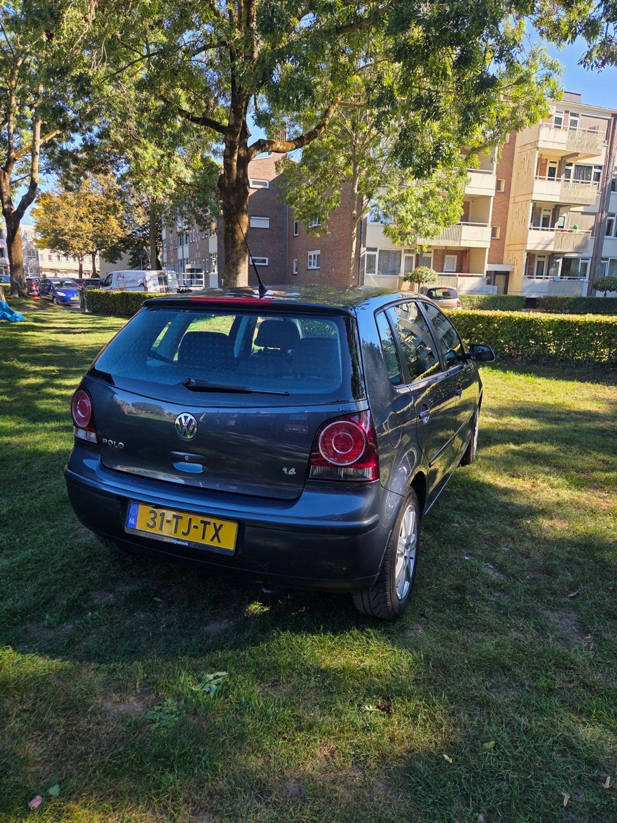 Volkswagen Polo 1.4 16V 59KW 2006 Blauw, Auto's, Voorwielaandrijving, 15 km/l, 40 €/maand, 4 cilinders