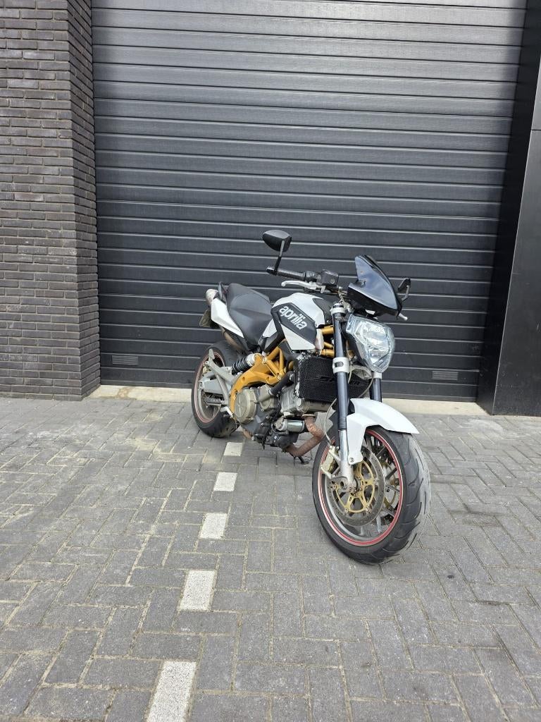Aprilia Shiver 2008, Motoren, Motoren | Aprilia, 2 cilinders, Sportuitlaat, Occasion, Bedrijf