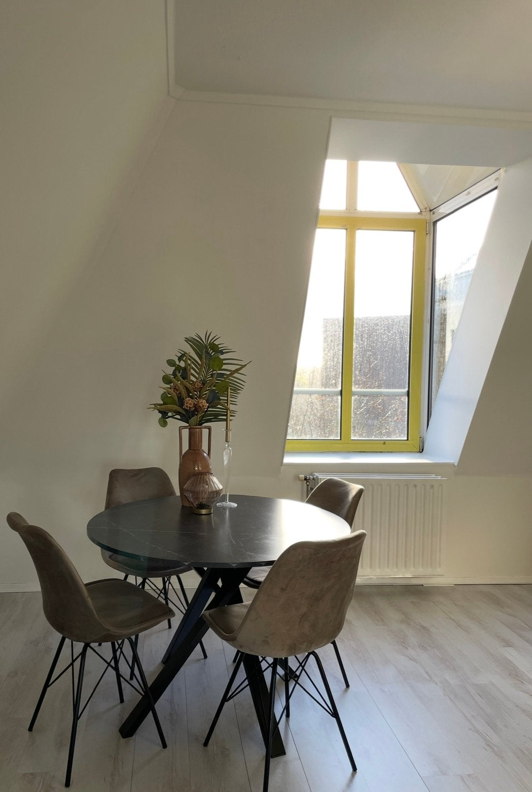 IKEA MARIEDAMM ronde tafel, Huis en Inrichting, Ophalen, Zo goed als nieuw, Rond, 100 tot 150 cm