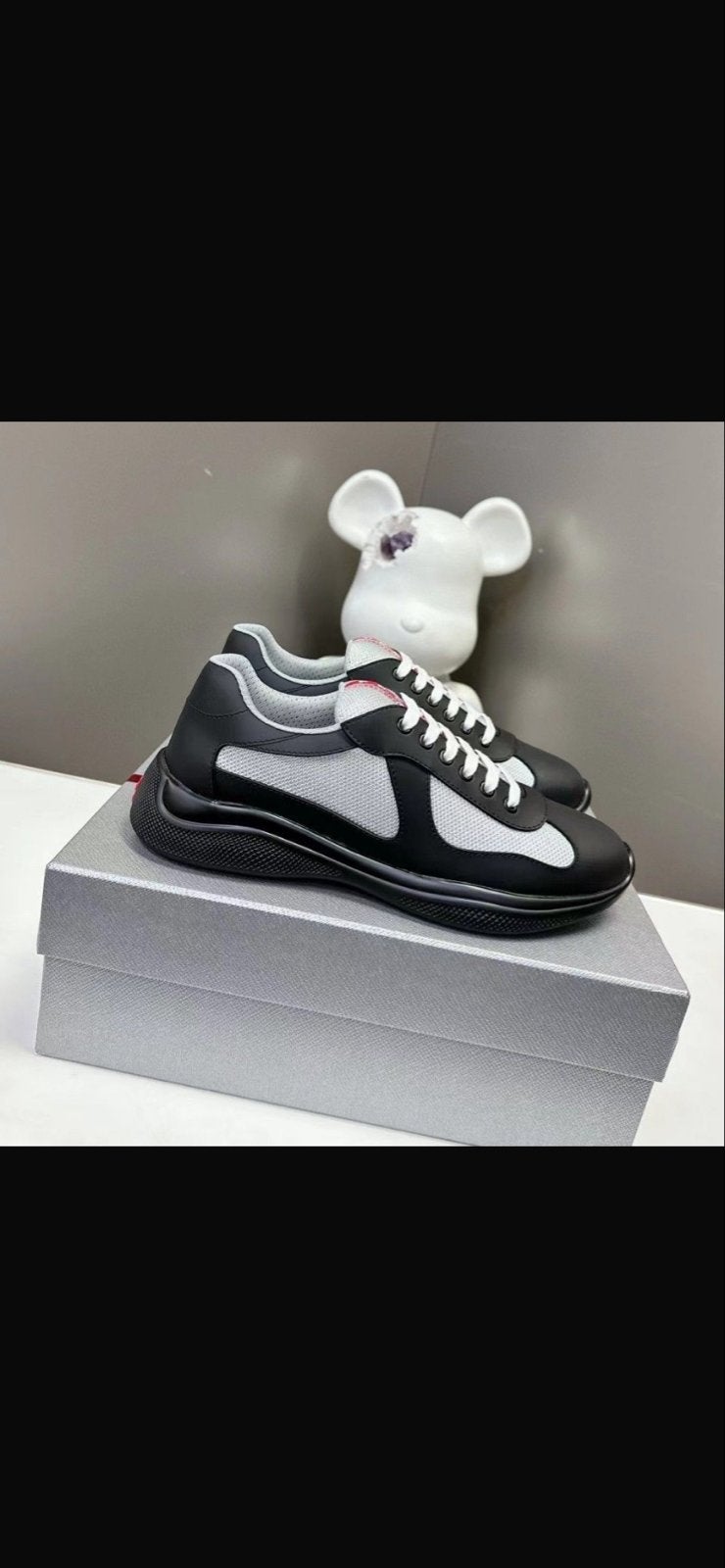 Prada Sneakers Zwart/Grijs kan nu worden opgehaald, Ophalen, Zo goed als nieuw, Zwart, Sneakers of Gympen
