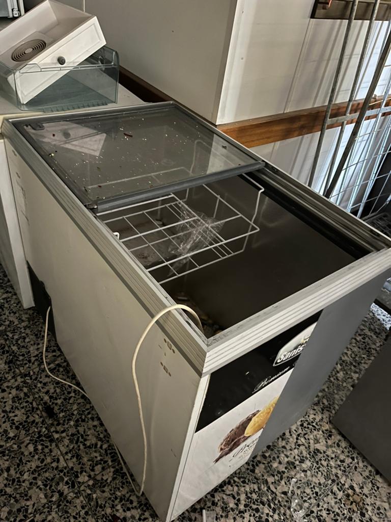 Horeca vrieskist, Witgoed en Apparatuur, Vriezers en Diepvrieskisten, Ophalen, Zo goed als nieuw, 90 cm of meer