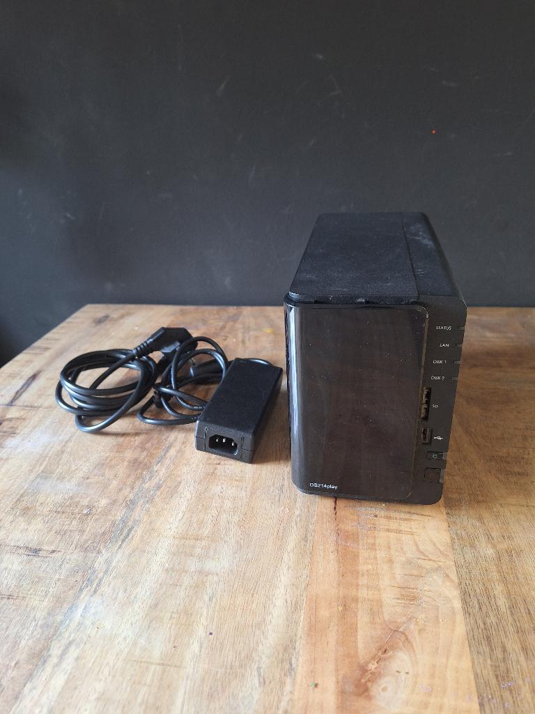 Synology DS214play (zonder schijven), Computers en Software, NAS, Ophalen of Verzenden, Gebruikt
